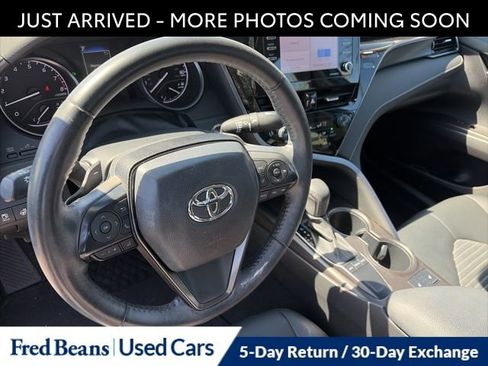 Used 2023 Toyota Camry SE w/ Cold Weather Package image 11