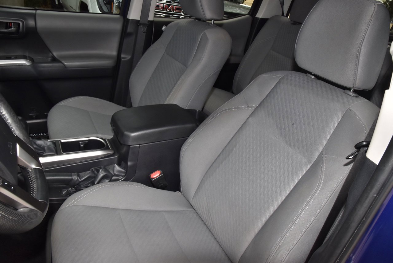 Used 2023 Toyota Tacoma SR5 RWD image 30