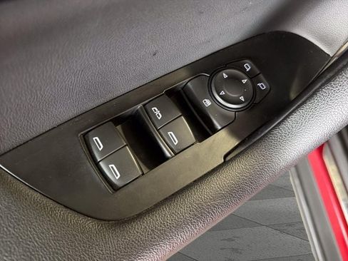 Used 2020 Chevrolet Blazer RS w/ LPO, Floor Liner Package FWD image 6
