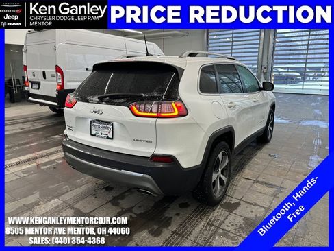 Used 2019 Jeep Cherokee Limited image 9