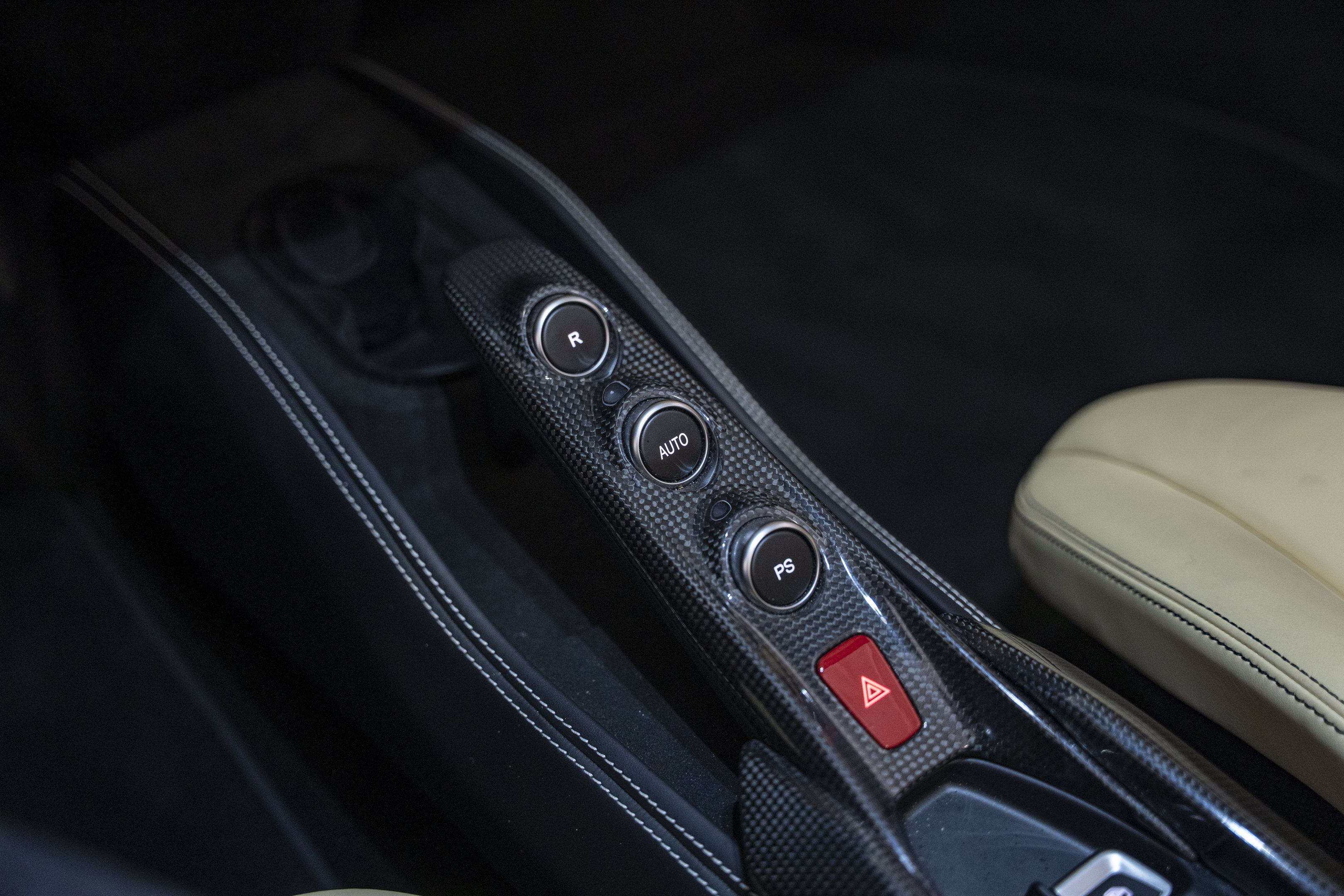 Used 2023 Ferrari F8 Tributo RWD image 61