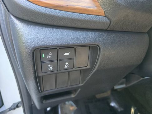 Used 2021 Honda CR-V Touring image 18