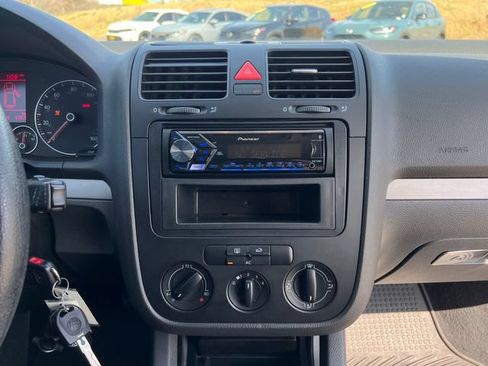 Used 2008 Volkswagen Rabbit S FWD image 22
