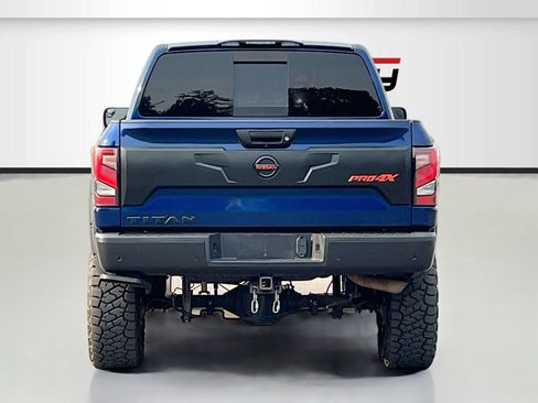 Used 2021 Nissan Titan PRO-4X w/ Pro-4x Convenience Package AWD/4WD image 6