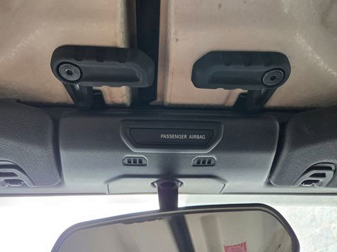 Used 2019 Jeep Wrangler Unlimited Sport S AWD/4WD image 23