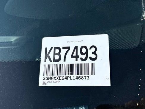 Used 2023 Chevrolet Equinox Premier AWD/4WD image 16