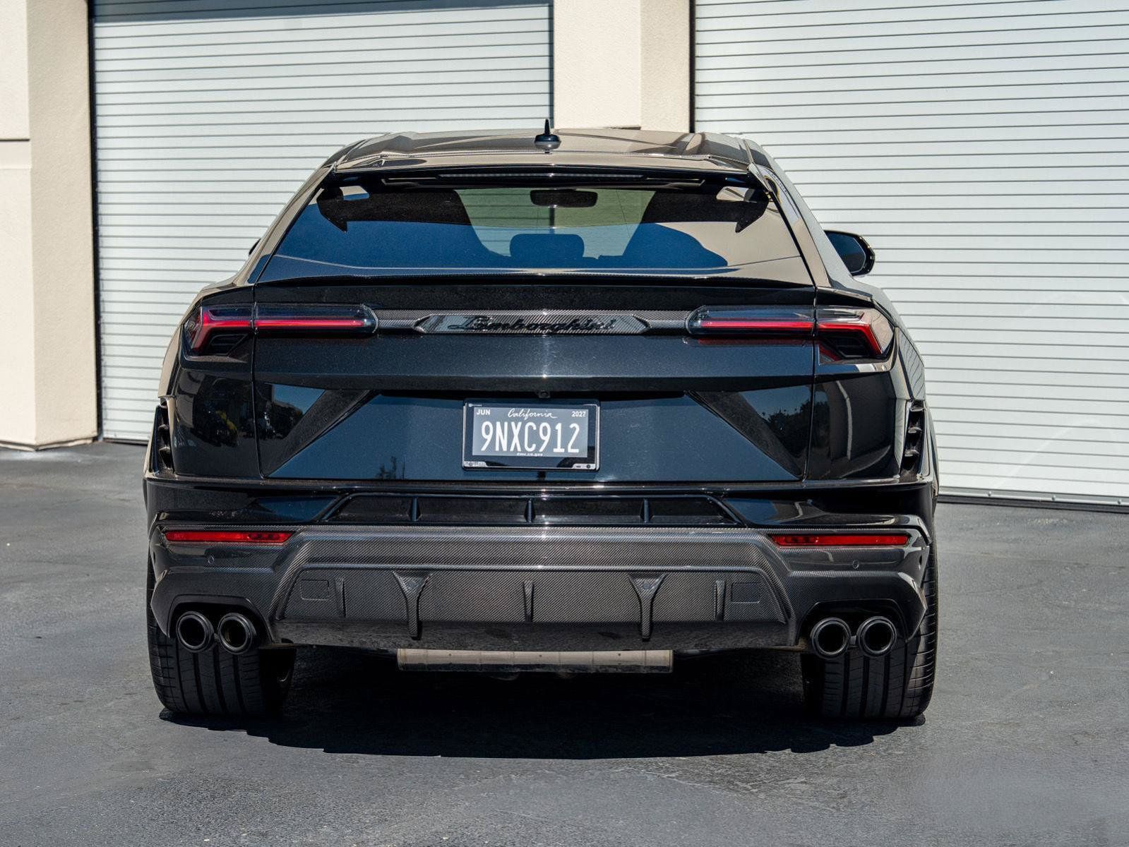 Used 2024 Lamborghini Urus Performante AWD/4WD image 5