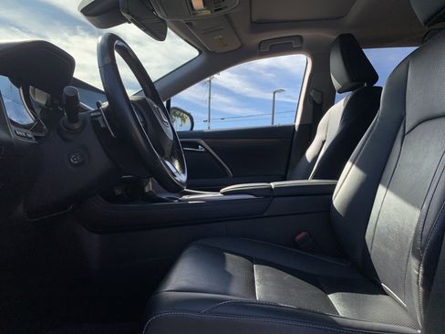 Certified 2022 Lexus RX 350L Premium image 16