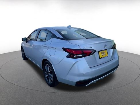 Used 2025 Nissan Versa SV FWD image 11