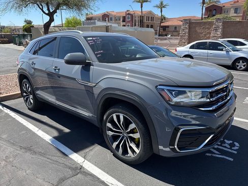 Used 2020 Volkswagen Atlas Cross Sport SEL R-Line image 2
