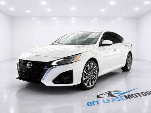 Used 2023 Nissan Altima 2.5 SL AWD/4WD image 1