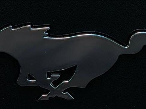 Used 2020 Ford Mustang Premium image 18