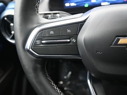 Used 2025 Chevrolet Equinox EV LT w/ Convenience Package image 23