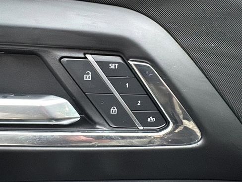 New 2025 Chevrolet Silverado EV RST AWD/4WD image 16