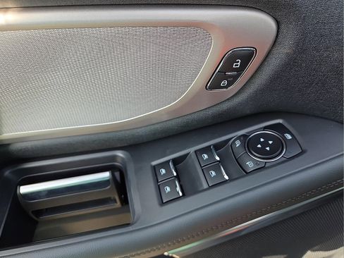 New 2026 Ford Expedition Active image 15