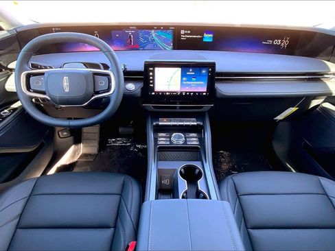 New 2026 Lincoln Nautilus Premier w/ Jet Appearance Package image 5