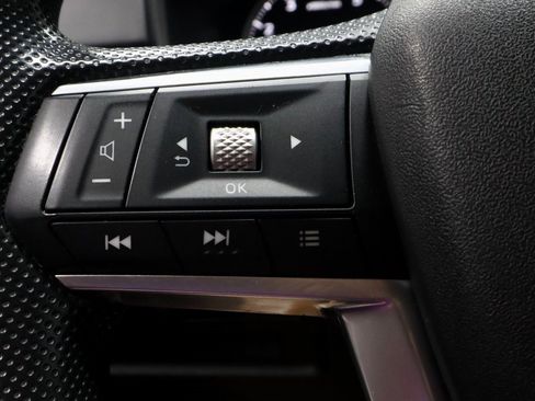 Used 2024 Mitsubishi Outlander ES image 26