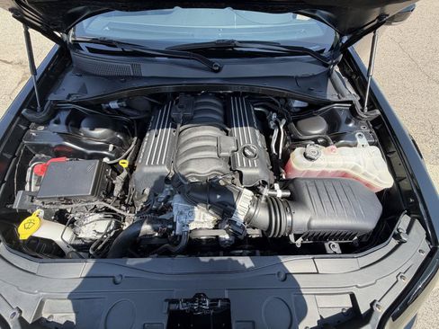 Used 2023 Chrysler 300 C RWD image 39