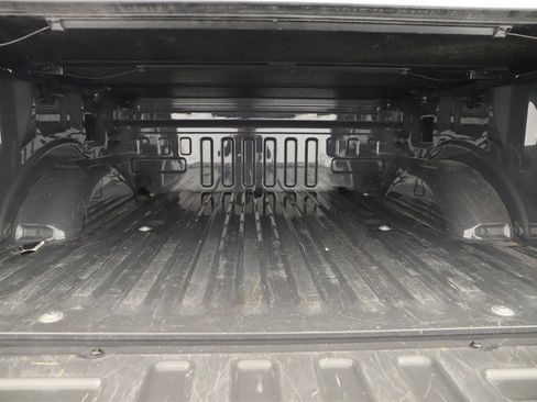 Used 2018 Ford F150 Lariat image 28