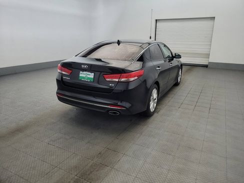 Used 2017 Kia Optima EX FWD image 9
