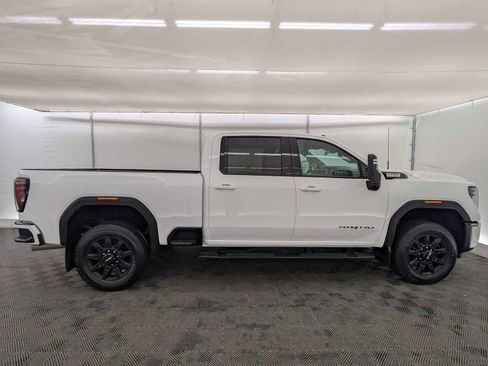 Used 2024 GMC Sierra 3500 AT4 w/ Technology Package image 7