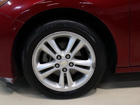 Used 2017 Chevrolet Cruze LT image 5