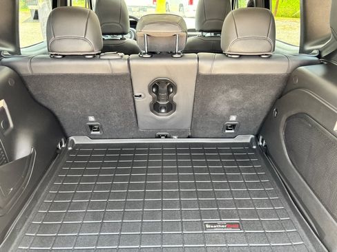Used 2022 Jeep Renegade Limited w/ Sun, Sound & Wheels Group AWD/4WD image 9