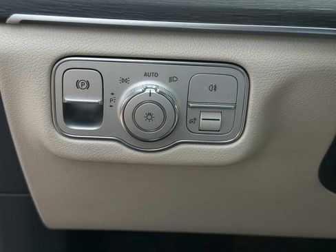 Used 2020 Mercedes-Benz GLS 450 4MATIC image 21