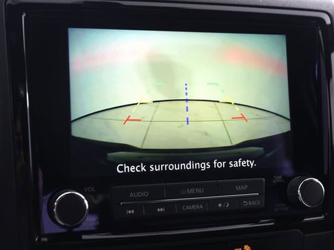 Used 2024 Nissan Frontier PRO-4X w/ Technology Package image 9