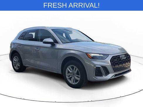 Certified 2023 Audi Q5 2.0T Premium w/ Convenience Package AWD/4WD image 1