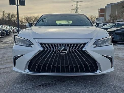 New 2025 Lexus ES 350 Ultra Luxury image 2