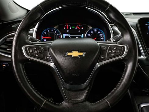 Used 2017 Chevrolet Malibu LT w/ Leather Package image 12