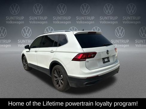 Used 2023 Volkswagen Tiguan SE FWD image 4