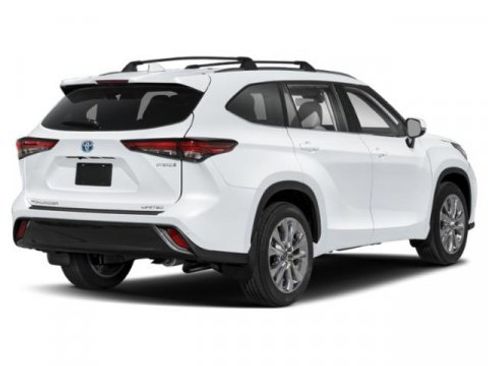 New 2026 Toyota Highlander Limited image 2