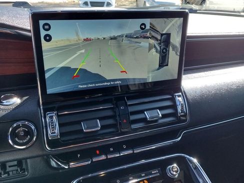 Certified 2023 Lincoln Navigator L Reserve image 13