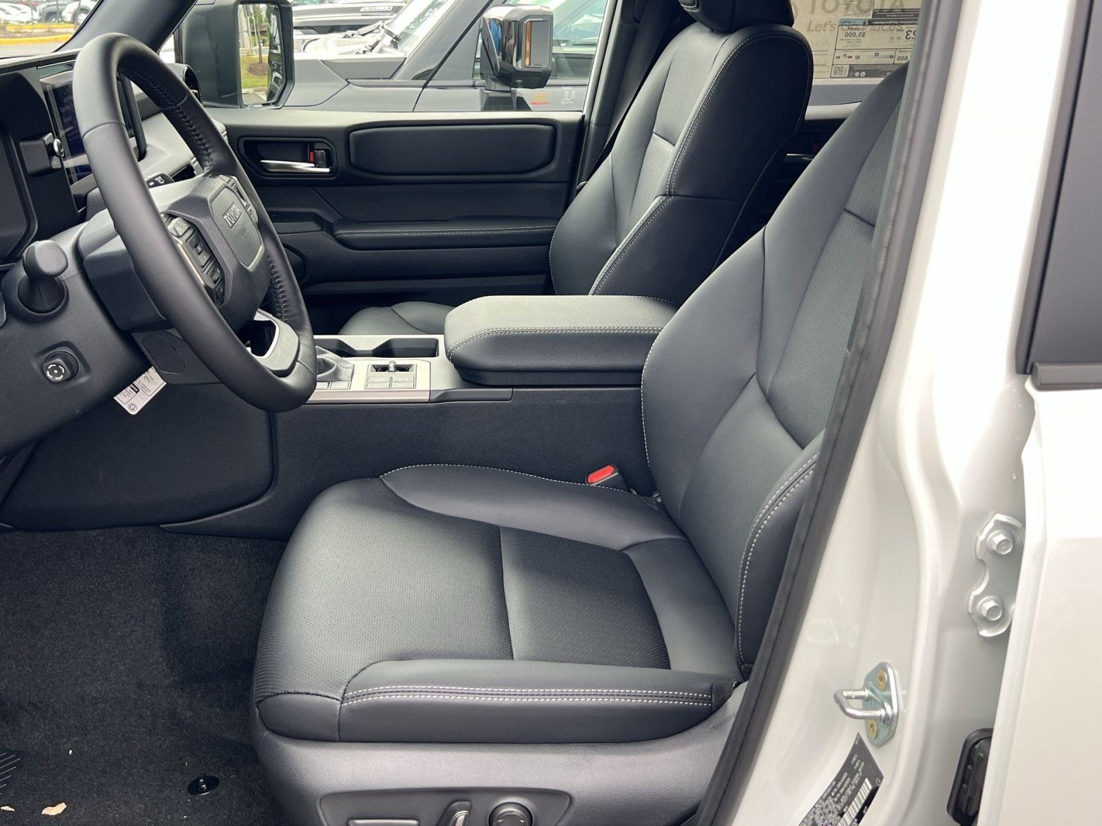 Used 2027 Toyota Land Cruiser AWD/4WD image 12