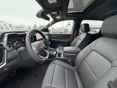 New 2026 GMC Canyon Elevation w/ Convenience Package image 4