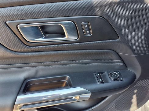 Used 2025 Ford Mustang GT Premium image 22