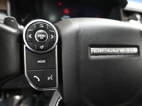Used 2018 Land Rover Discovery HSE Luxury image 28