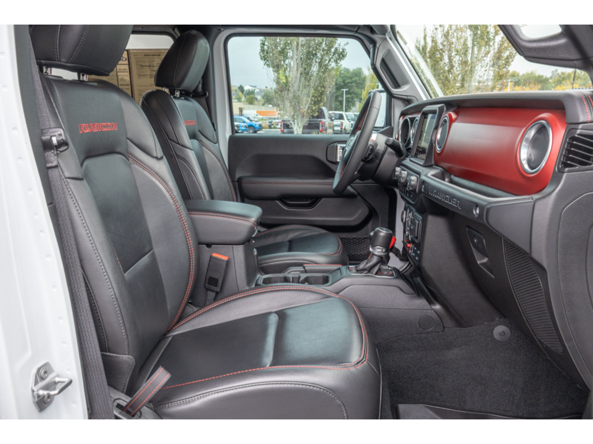 Used 2023 Jeep Wrangler Unlimited Rubicon AWD/4WD image 11
