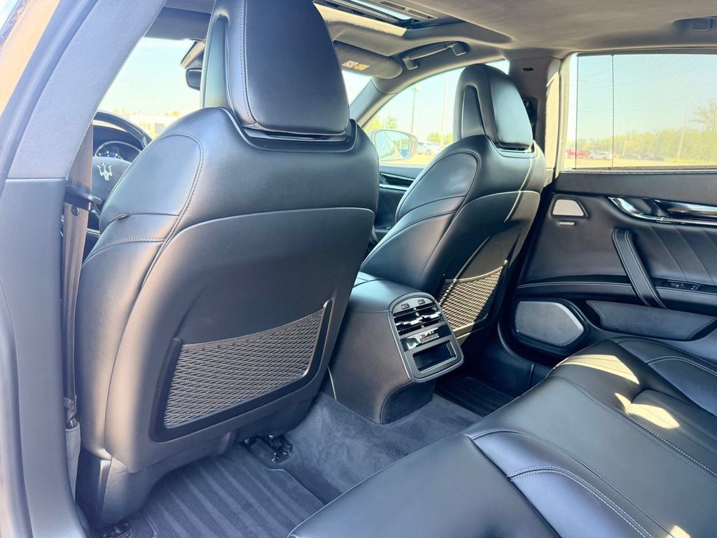 Used 2019 Maserati Quattroporte S GranSport Q4 AWD/4WD image 18