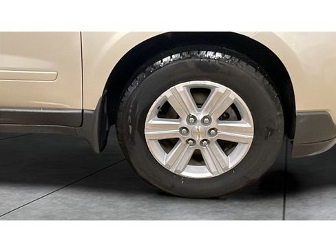 Used 2014 Chevrolet Traverse LT image 21