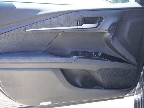 Used 2025 Toyota Camry XSE FWD image 18