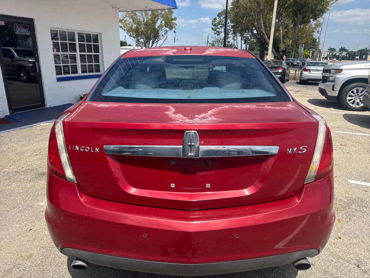 Used 2009 Lincoln MKS FWD image 4