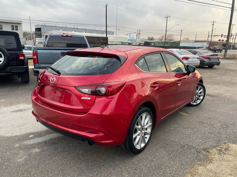 Used 2017 MAZDA MAZDA3 Touring FWD image 3