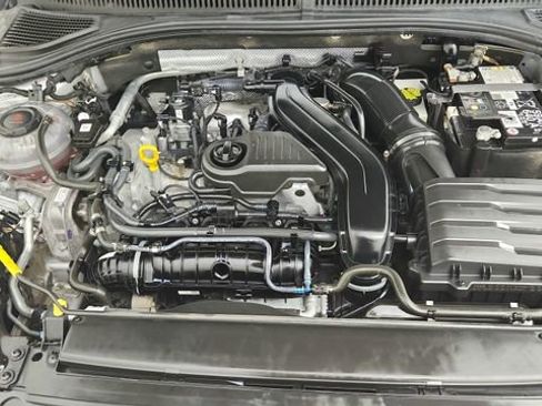 Used 2024 Volkswagen Jetta SE image 31