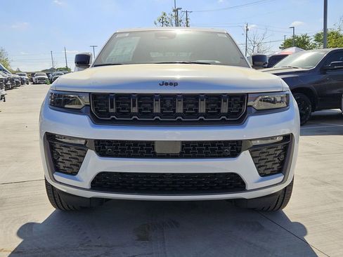 New 2026 Jeep Grand Cherokee Limited AWD/4WD image 5