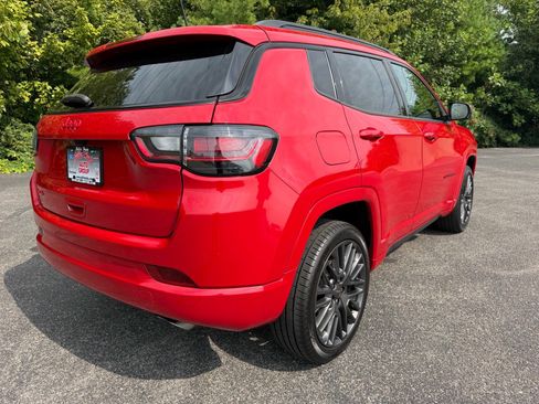 Used 2022 Jeep Compass Limited w/ (RED) Package AWD/4WD image 15