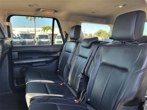 Used 2024 Ford Expedition XLT image 8
