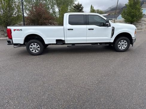 Used 2024 Ford F350 XLT AWD/4WD image 12